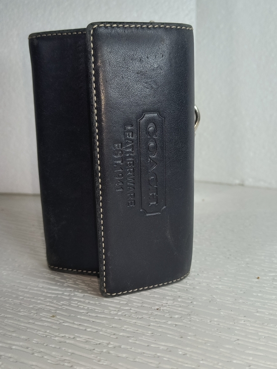 Coach Handbags - COACH Black Leather Key/Wallet Case